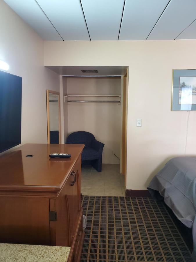 Budget Inn Of Bay City Zewnętrze zdjęcie
